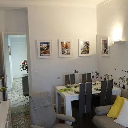 Luxury 2 Bed Sleeps 4, A/c - Center Nizza